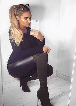 Лола из Коломна - интим фото