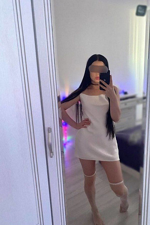 Настя — эротические фото